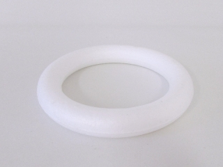 Věnec polystyren říznutý 39 cm