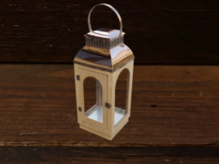 Lucerna dřevo-kovová, 60cm